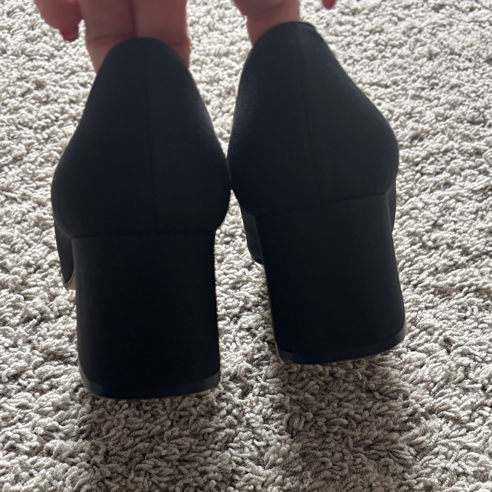Anne Klein Black Square-Toe Mid Block Heel Pumps - Picture 8 of 13